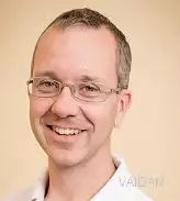 Dr. med. Peter Bernstein