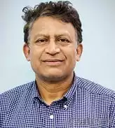 Dr Nandan Yardi